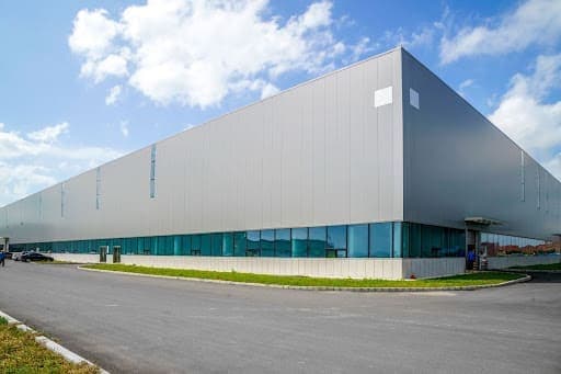 How Prefabricated Warehouses Save Time & Money